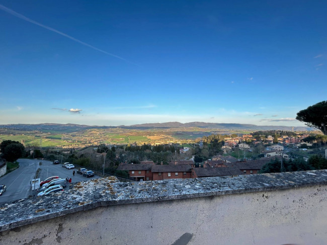 Appartamento in vendita a Todi