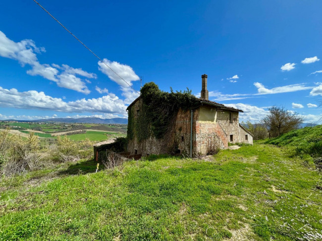 Rustico in vendita a Todi