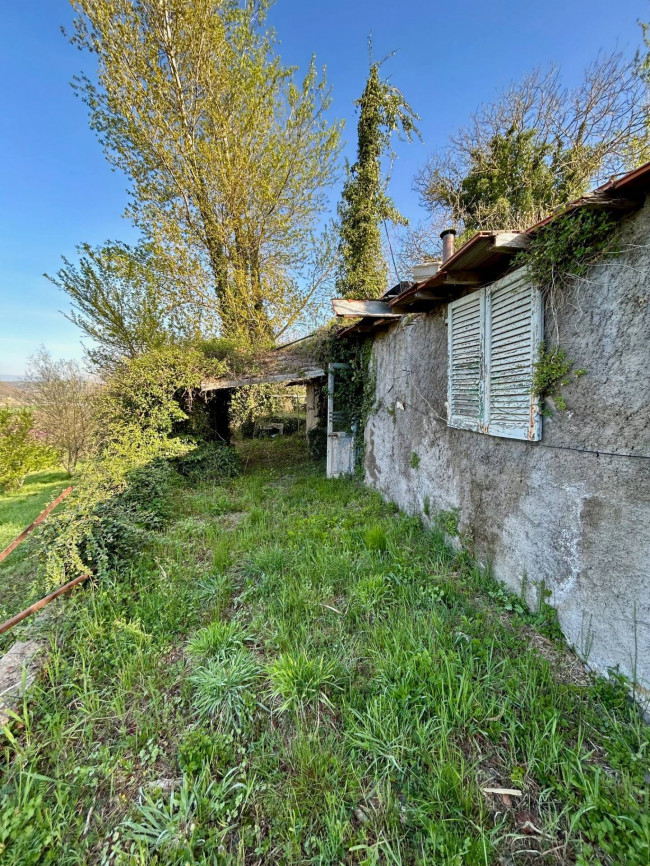 Rustico in vendita a Baschi