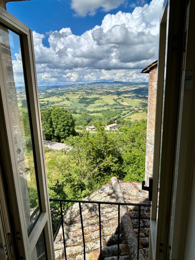 Cielo Terra in vendita a Todi