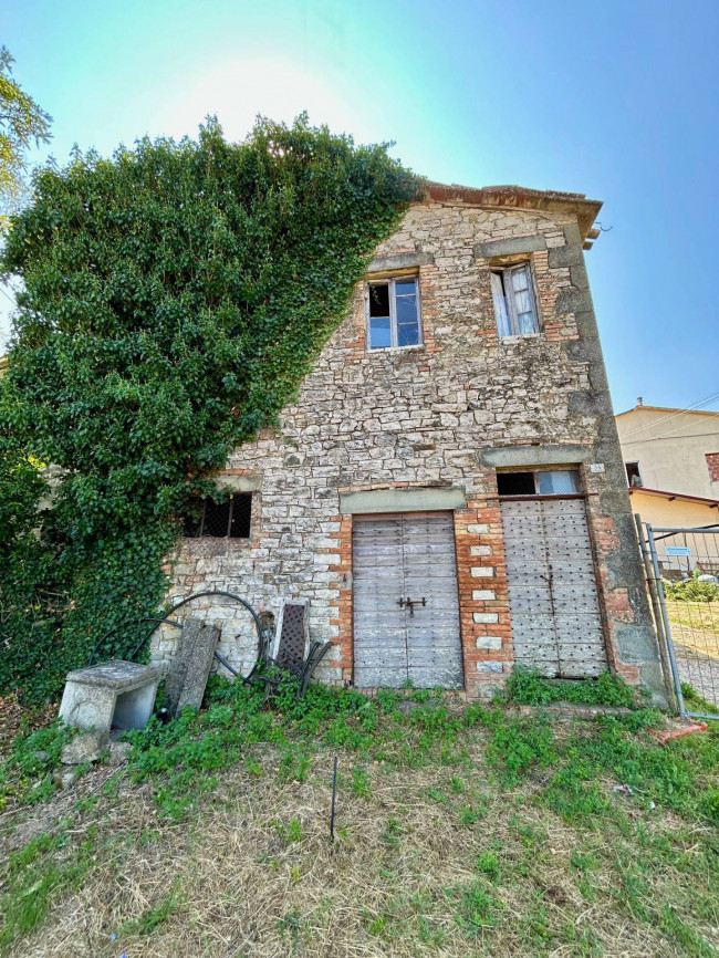 Casale in vendita a Todi