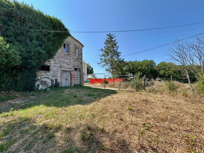 Casale in vendita a Todi