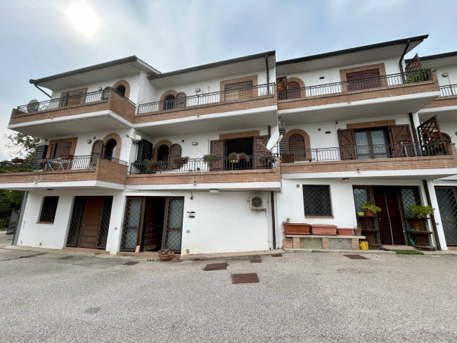 Villette a schiera in vendita a Todi