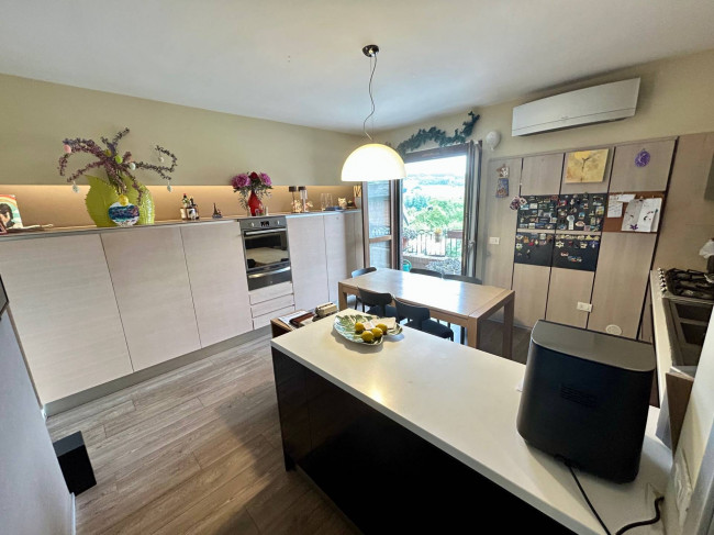 Villette a schiera in vendita a Todi