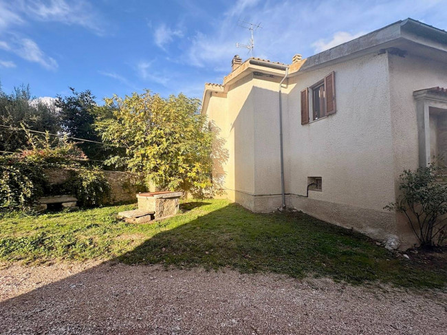 Casa singola in vendita a Todi