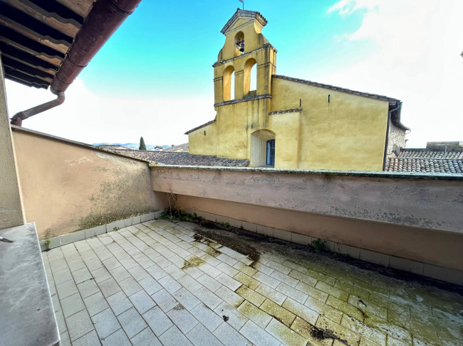 Appartamento in vendita a Todi