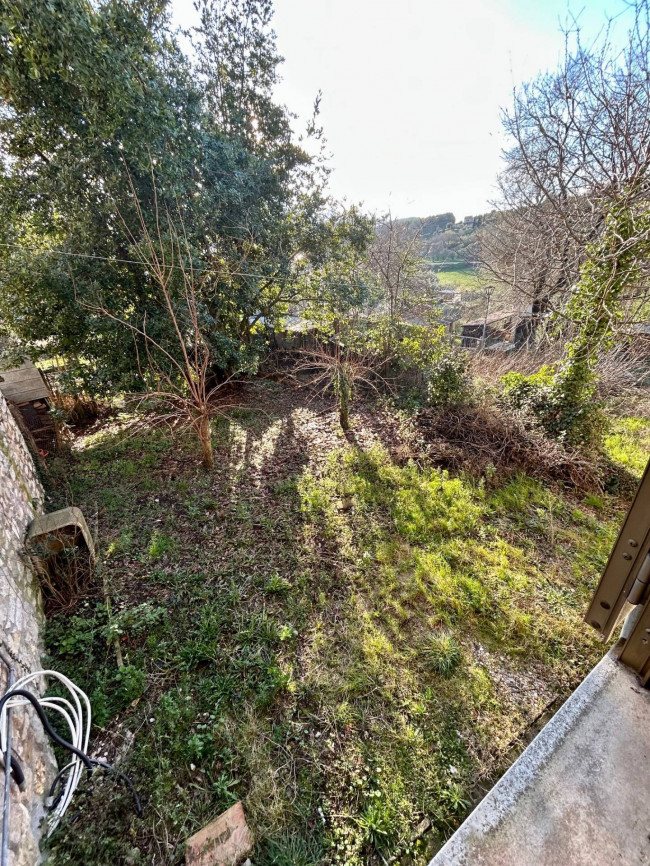 Villetta Bifamiliare in vendita a Baschi