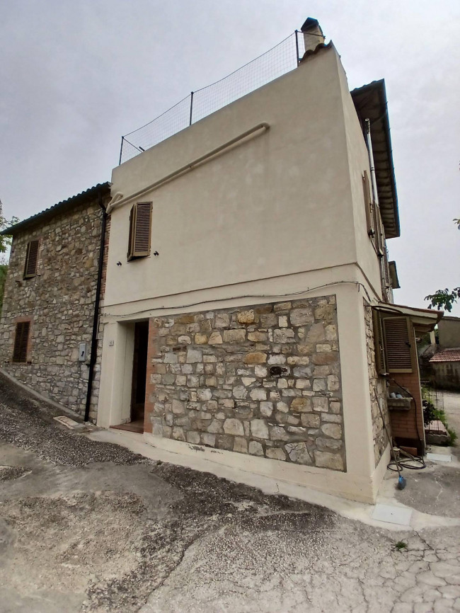 Villetta Bifamiliare in vendita a Todi