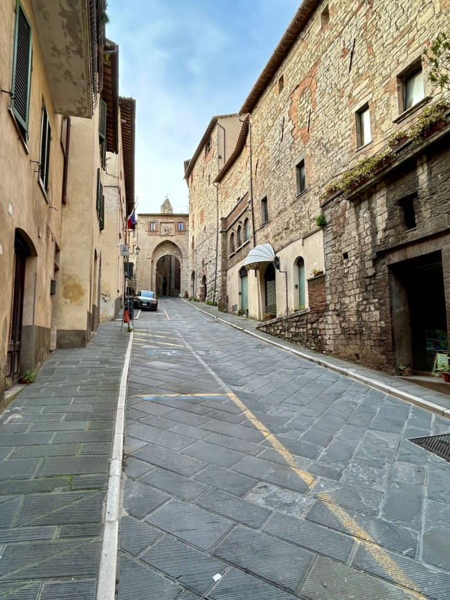 Commercial Property for sale in Todi