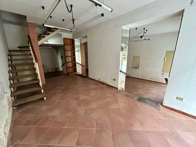 Commercial Property for sale in Todi