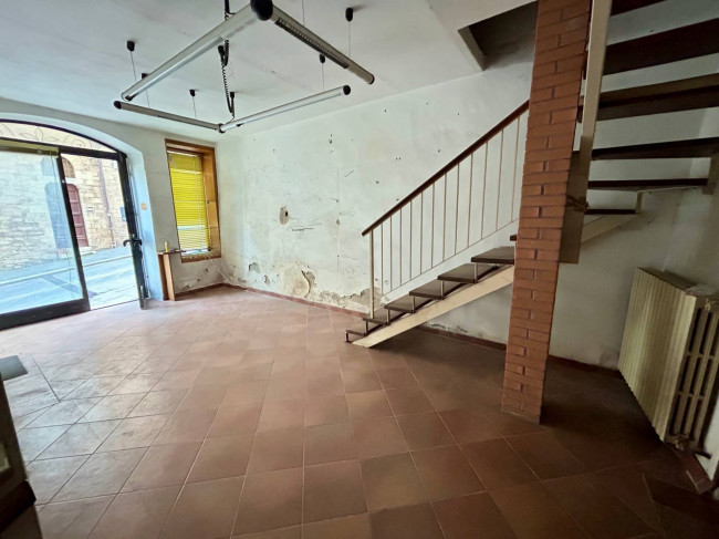 Commercial Property for sale in Todi