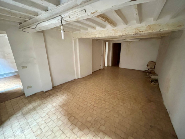 Commercial Property for sale in Todi
