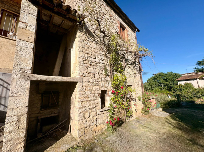 Villetta Bifamiliare in vendita a Todi