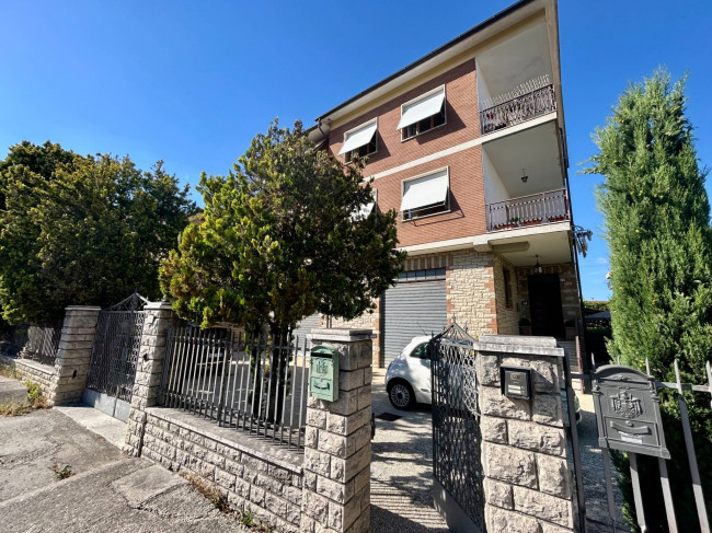 Appartamento in vendita a Todi