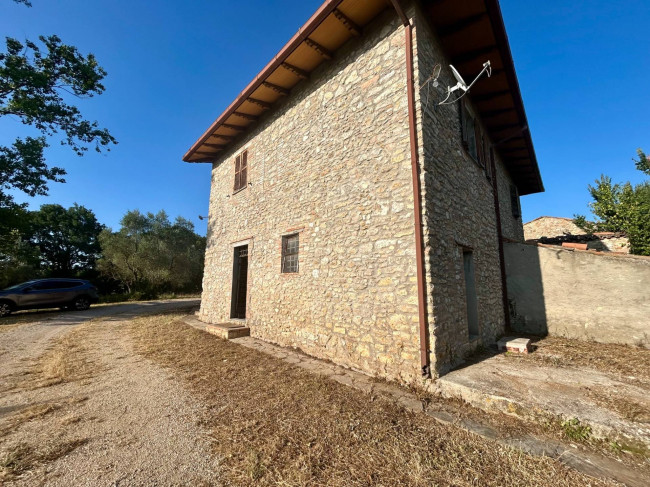 Villetta Bifamiliare in vendita a Massa Martana