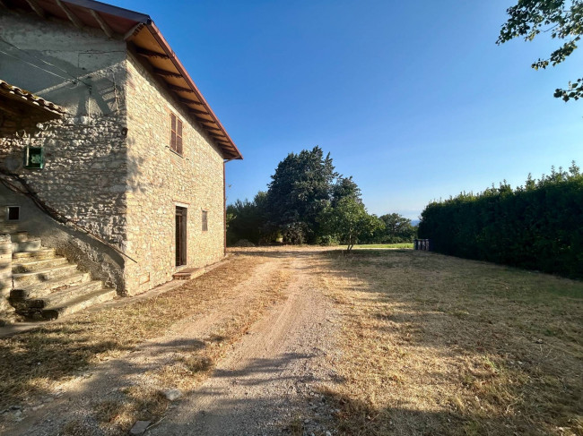Villetta Bifamiliare in vendita a Massa Martana