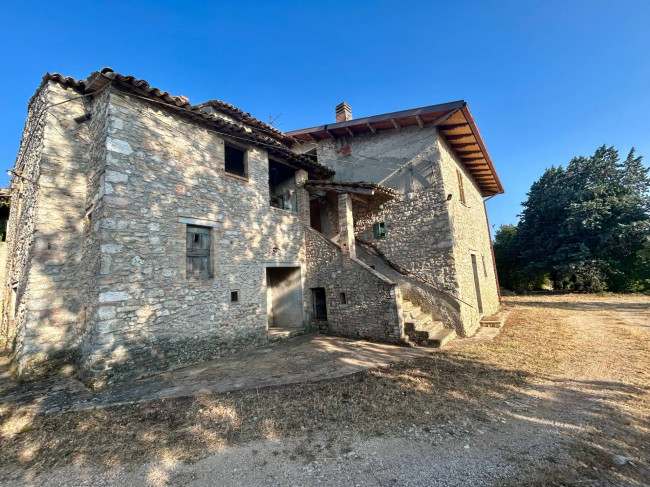 Villetta Bifamiliare in vendita a Massa Martana