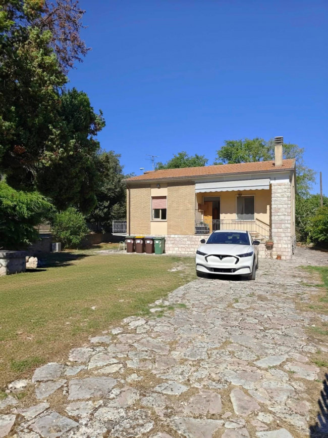 Single House for sale in Gualdo Cattaneo