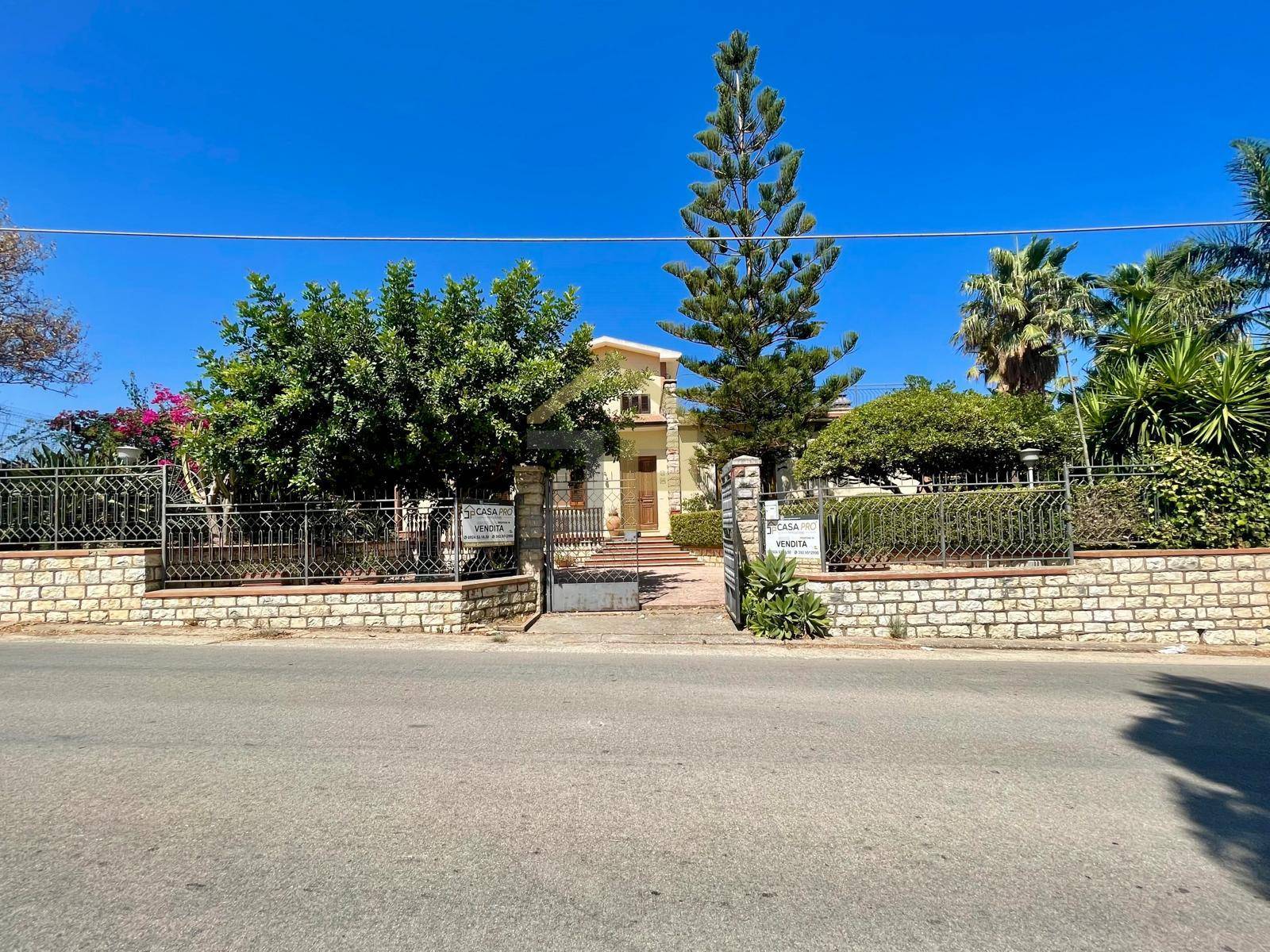 Villa a Castellammare del Golfo
