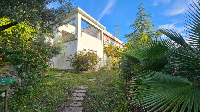 Villa in vendita a Stalettì