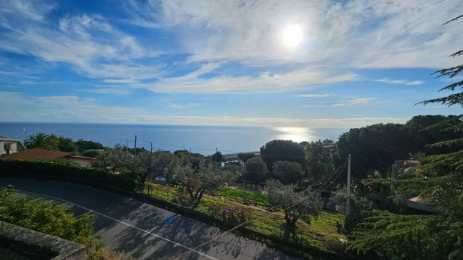 Villa in vendita a Stalettì