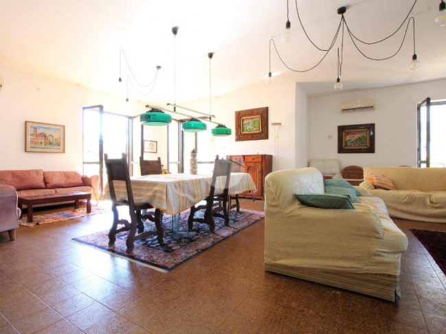 Villa in vendita a Montepaone