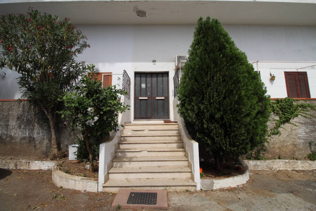 Appartamento in vendita a Stalettì