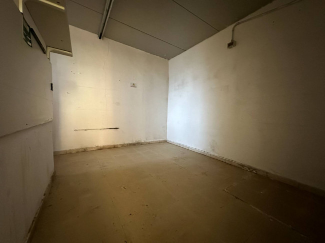 Locale commerciale in vendita a Montepaone