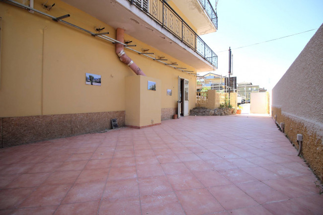 Locale commerciale in vendita a Montepaone