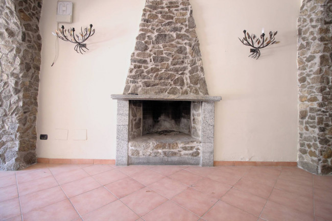 Locale commerciale in vendita a Montepaone