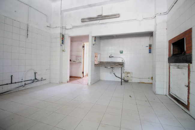 Locale commerciale in vendita a Montepaone