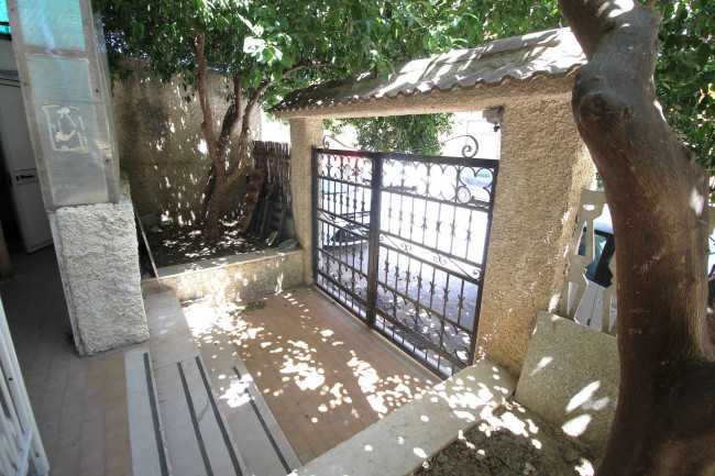 Locale commerciale in vendita a Montepaone