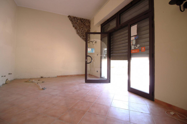 Locale commerciale in vendita a Montepaone