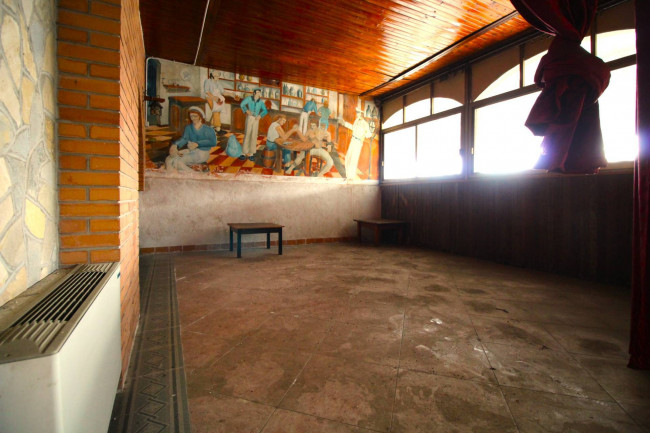 Locale commerciale in vendita a Montepaone