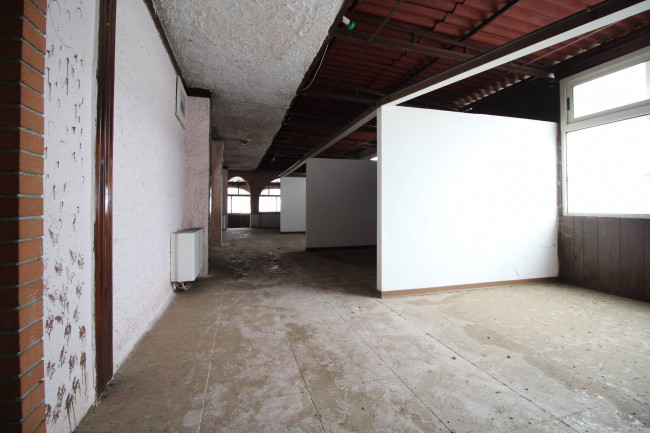 Locale commerciale in vendita a Montepaone