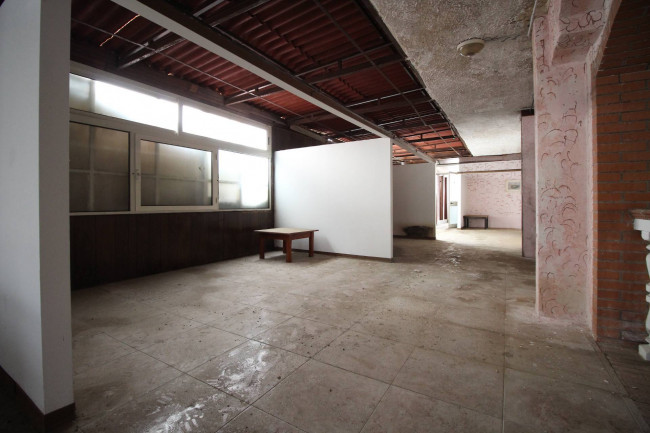 Locale commerciale in vendita a Montepaone