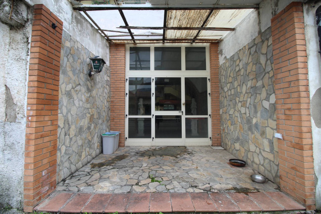 Locale commerciale in vendita a Montepaone