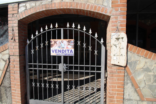 Locale commerciale in vendita a Montepaone