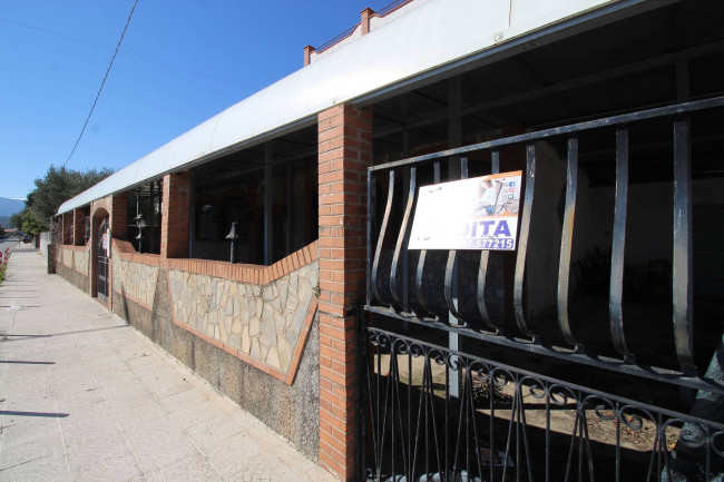 Locale commerciale in vendita a Montepaone