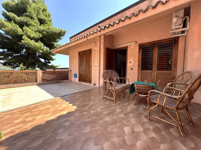 Appartamento in vendita a Stalettì