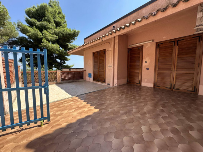 Appartamento in vendita a Stalettì