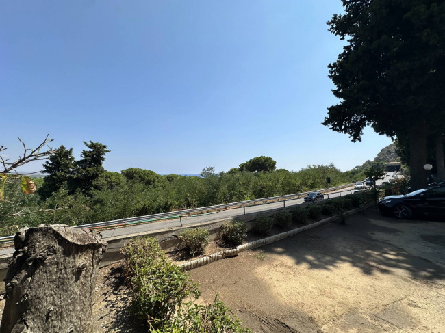 Appartamento in vendita a Stalettì