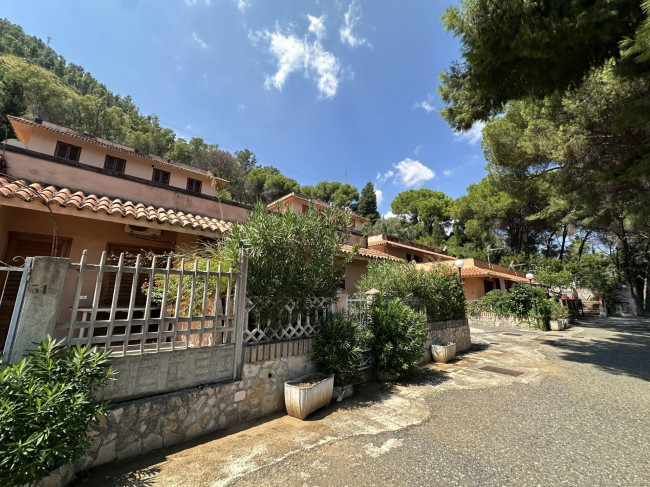 Appartamento in vendita a Stalettì