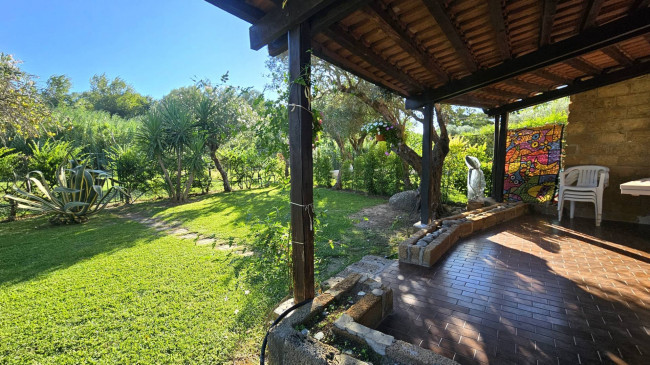 Villa in affitto a Stalettì