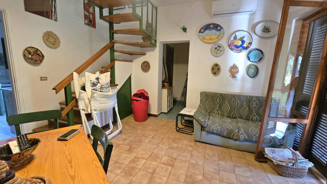 Villa in affitto a Stalettì