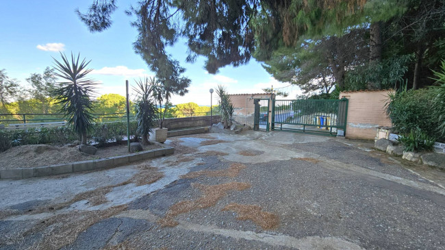 Appartamento in vendita a Stalettì