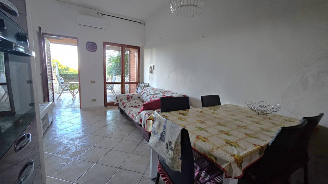 Appartamento in vendita a Stalettì