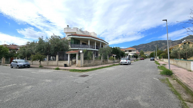 Appartamento in vendita a Montepaone