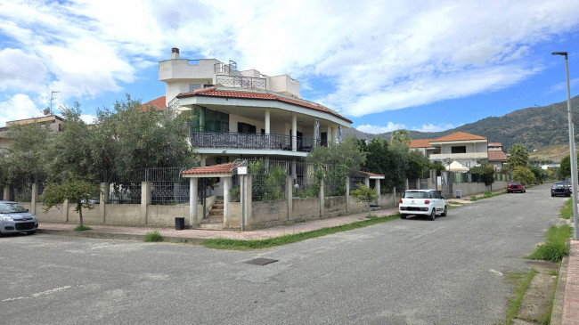 Appartamento in vendita a Montepaone