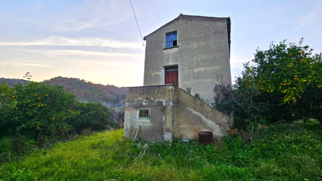 Rustico in vendita a Gasperina